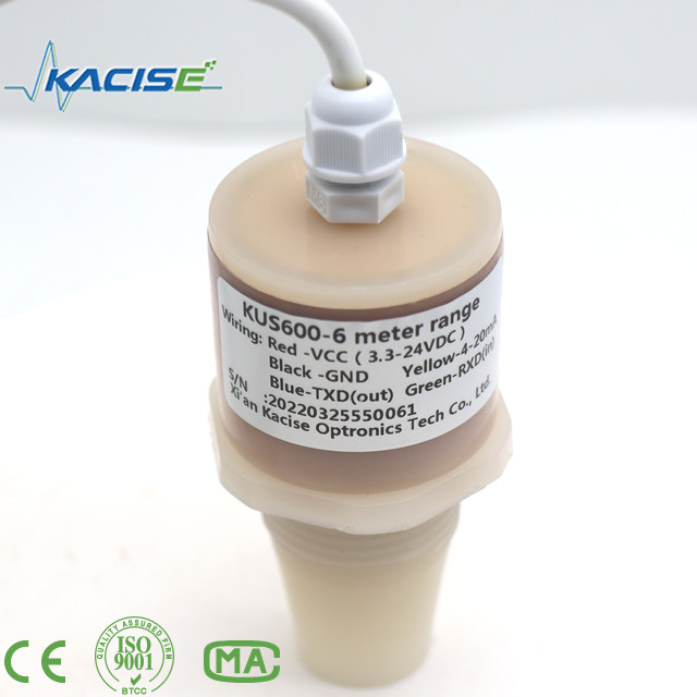 เครื่องตรวจจับเสียงฉลุ KUS600 ผลิตจากวัสดุ PVDF / PTFE ใช้ในการวัดระยะทางและระดับของของเหลว