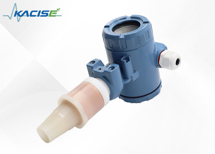 เครื่องตรวจจับระดับ Ultrasonic PVDF ที่ทนทานต่อการกัดกร่อนของ KUS ด้วยความแม่นยําสูงและการชําระค่าอุณหภูมิ