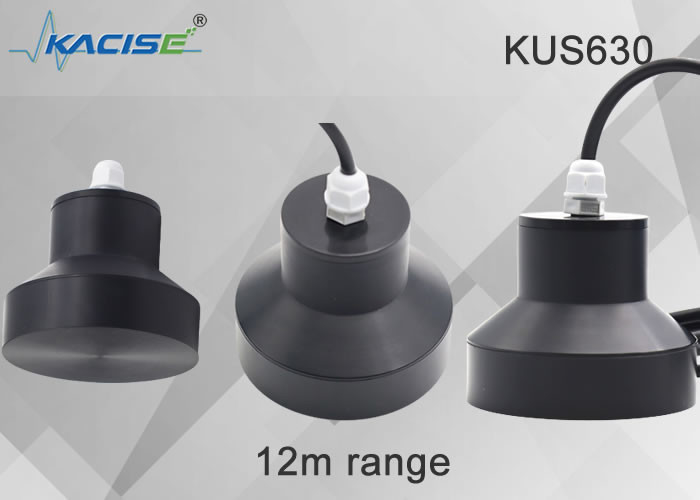PTFE/PVC ระยะ 15m การออก RS485 หรือ 0 ~ 5V เครื่องตรวจจับระดับน้ําแบบฉีดฉายแบบไร้สาย