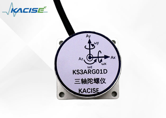 เครื่องตรวจจับจิโรสโกป MEMS ความเร่ง 10000g ที่ยอมรับ มีระยะ ± 300°/s และเวลาตอบสนอง 0.1ms สําหรับระบบนําทาง