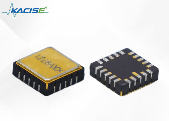 ความรู้สึกข้ามแกน CS±5% และความกระชับกระแสไฟฟ้า 2.7V ~ + 3.6V เครื่องตรวจจับการควบคุมอุณหภูมิ MEMS Digital Quartz