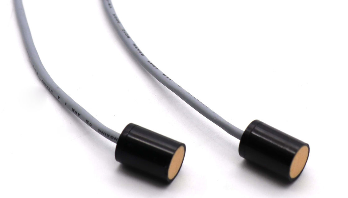 เซนเซอร์ทรานสดิวเซอร์อัลตราโซนิกเกรด IP68 เกรด 200KHz พร้อมสายเคเบิลยาว 22 ซม. สำหรับการวัดระดับของเหลว
