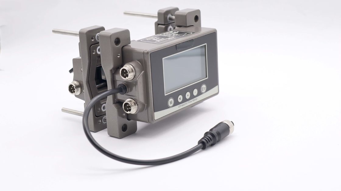 KUF100 Ultrasonic Flowmeter กับเวลาตอบสนอง 0.5-60s 4-20mA Output สําหรับการใช้งานที่หลากหลาย