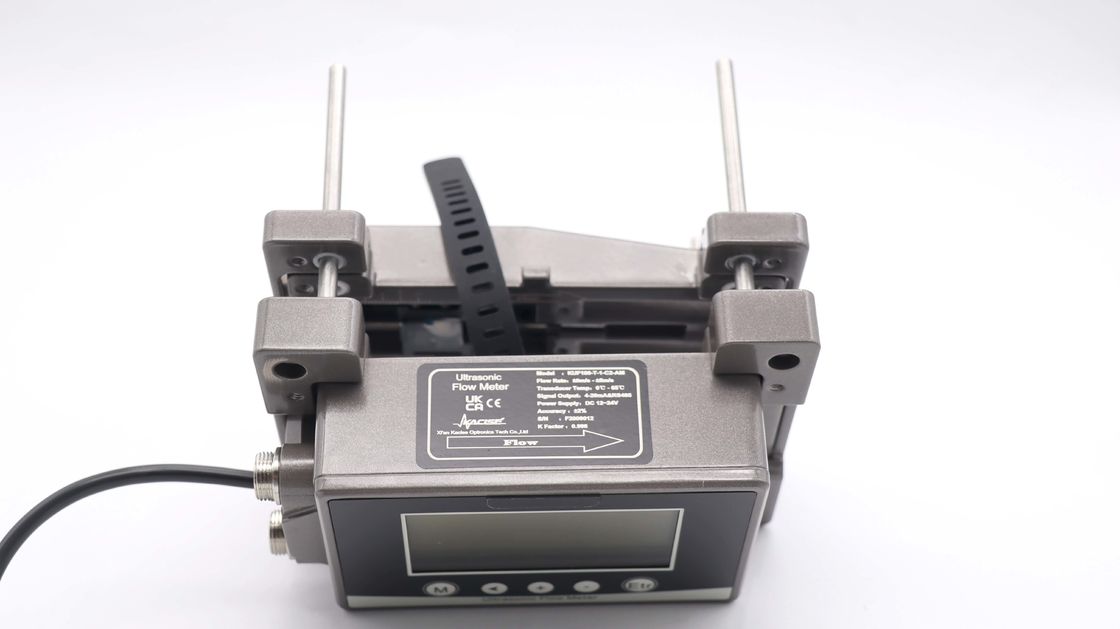 KUF100 อัลตรasonic Flow Meter ด้วยผลิต 4-20mA วัสดุพลาสติกอุตสาหกรรม และจอ LCD 256*128