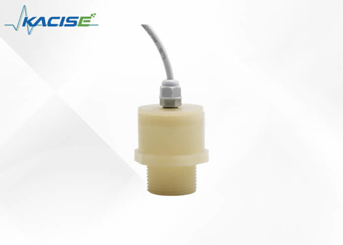 เครื่องตรวจจับระดับน้ําแบบฉีด ultrasonic ของวัสดุ PVDF ด้วยความกระชับกําลังการทํางาน 24VDC และออกแบบดิจิตอลเพื่อการวัดที่แม่นยํา
