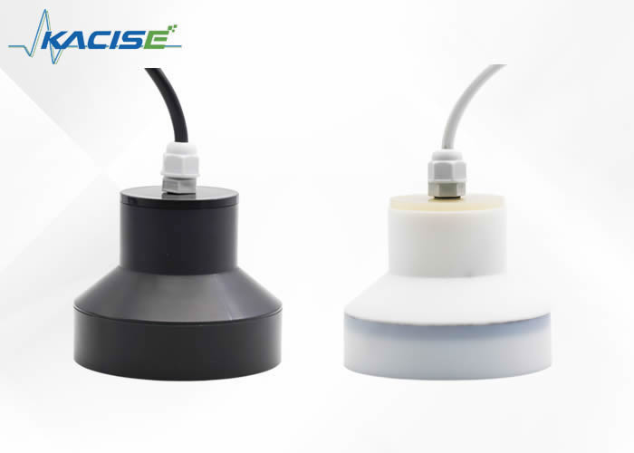 เครื่องวัดระดับน้ําด้วยเสียงฉีด ultrasonic ความแม่นยําสูง 0-5V Output สําหรับการติดตามระบบประปาเมือง