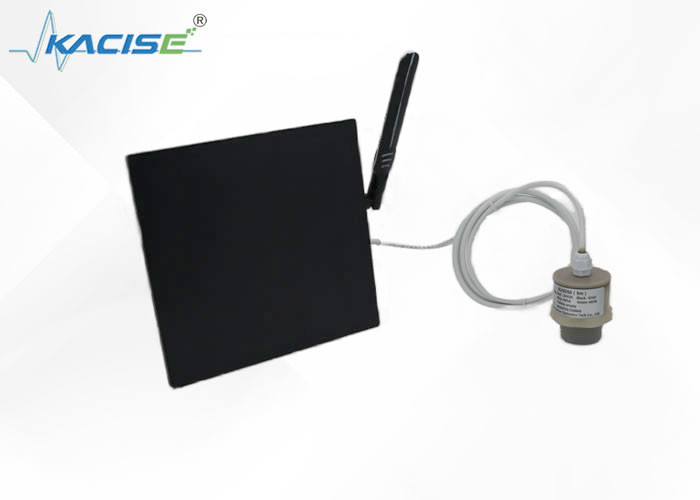 Max.15m ระยะการวัด RS485 การสื่อสารพลังงานแสงอาทิตย์ เครื่องตรวจจับระดับ Ultrasonic Wireless KUS-660 Series สําหรับอุตสาหกรรม