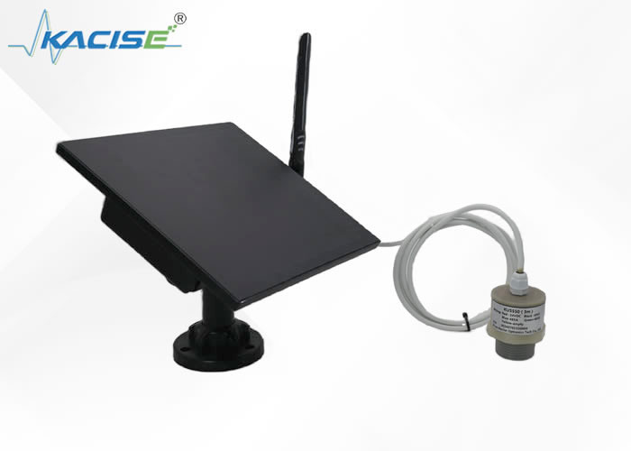 Max.15m ระยะการวัด RS485 การสื่อสารพลังงานแสงอาทิตย์ เครื่องตรวจจับระดับ Ultrasonic Wireless KUS-660 Series สําหรับอุตสาหกรรม