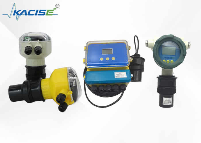 เครื่องตรวจจับระดับน้ําด้วยเสียงฉาย ultrasonic มีระยะทาง 60m และออกเสียง RS232 สําหรับการวัดระดับน้ําในบ่อ