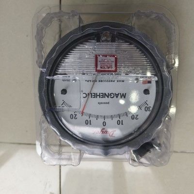 Dwyer Magnehelic 2300-60PA Differential Pressure Gage พร้อมช่วง 60-0-60 Pa ความแม่นยำ ±2% และตัวเครื่องระดับ IP67