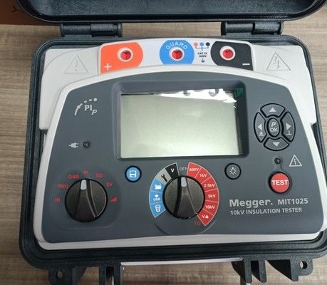 Megger MIT1025-UK เครื่องทดสอบความละเอียดด้วยผลิต ความต้านทาน 20 เทราออห์ม ความแรงดันทดสอบหลายระยะ 10kV