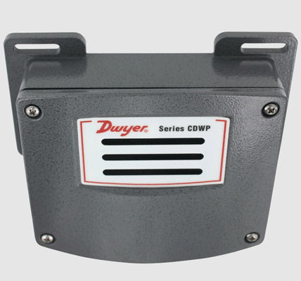 เครื่องส่งสัญญาณคาร์บอนไดออกไซด์ Dwyer EcoGuard CDWP ความไม่เป็นเชิงเส้น 16 PPM และการพึ่งพาแรงดัน 0.13% ของค่าที่อ่านได้ต่อ มม. ปรอท