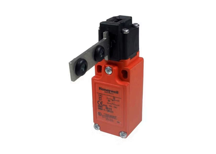 Honeywell GKE Series SIL3 Capable Dual Entry Safety Key-Operated Switch with IP66/IP67 Sealed Housing and Silver Alloy Contacts. Honeywell GKE ซีรีส์ SIL3 Capable Dual Entry Safety Key-Operated Switch with IP66/IP67 Sealed Housing and Silver Alloy Contacts