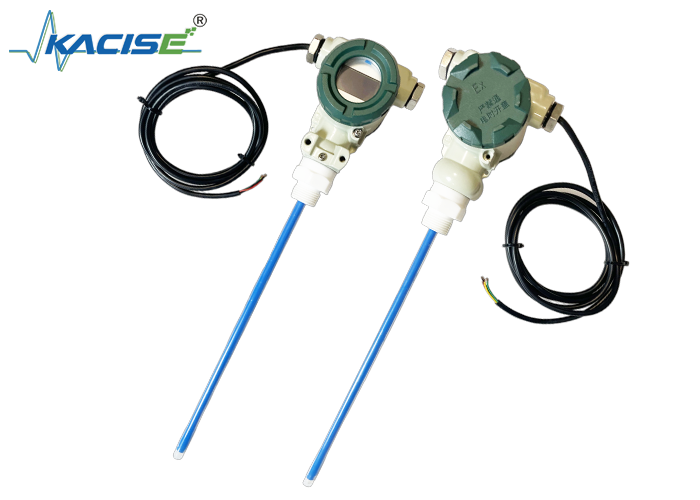 KSLV654-B Industrial Capacitive Level Sensor with PFA Probe, IP65 Protection, and 4-20 mA Output