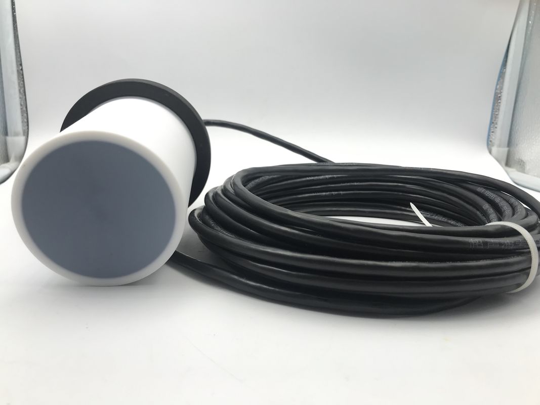 IP68 เครื่องตรวจจับเสียงฉลุกันน้ําด้วยวัสดุ PTFE และระยะ 0.5 - 12m สําหรับการวัดระดับ